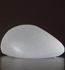 隆胸手术切口选择全解析：隐蔽、精准与显露的权衡之道