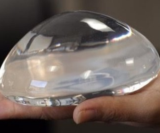 隆胸材料全解析：硅胶、盐水、复合假体如何选？科学指南来了！